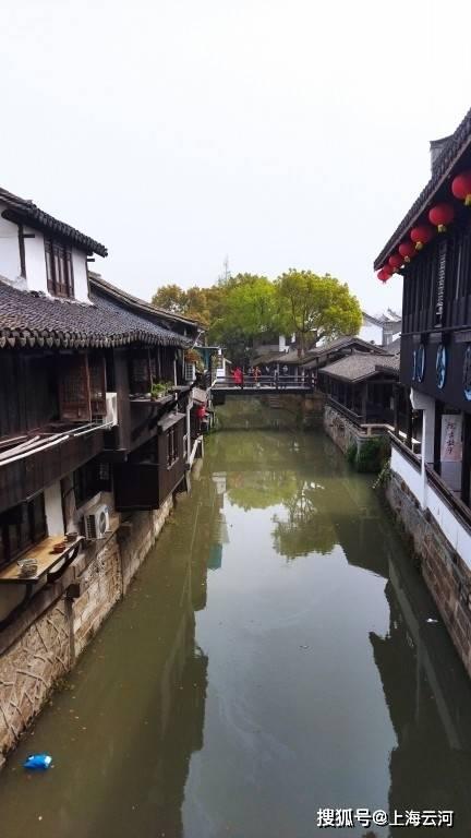 你会要亲戚家儿童旧衣服吗？孩子穿旧衣服有这两个危害你知道吗？
